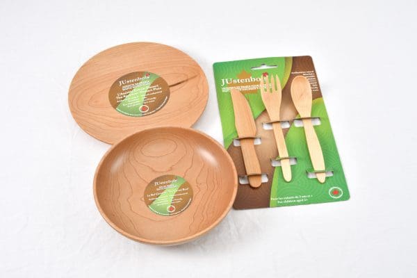 The Ultimate Children's Lunch Set with packaging