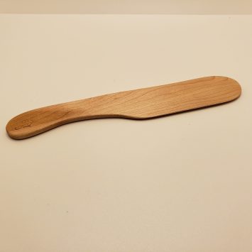 The Mini Wooden Spreader will involve your kids in food preparation